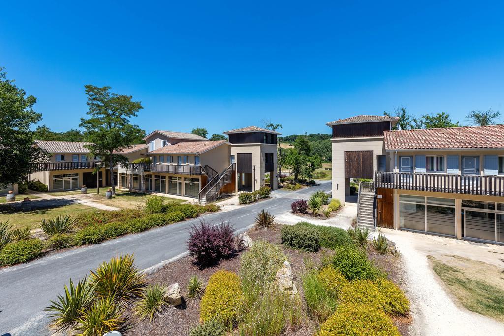 Vacanceole - Le Domaine Du Golf D'Albret Barbaste Kültér fotó