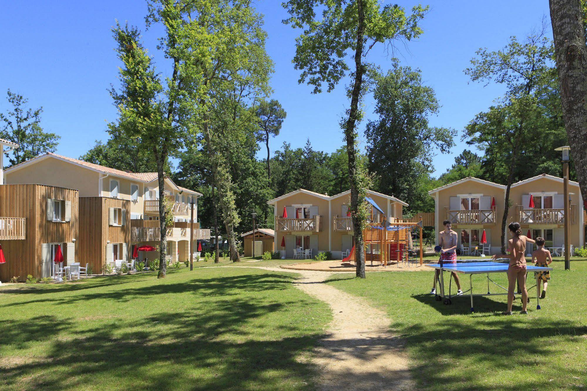 Vacanceole - Le Domaine Du Golf D'Albret Barbaste Kültér fotó